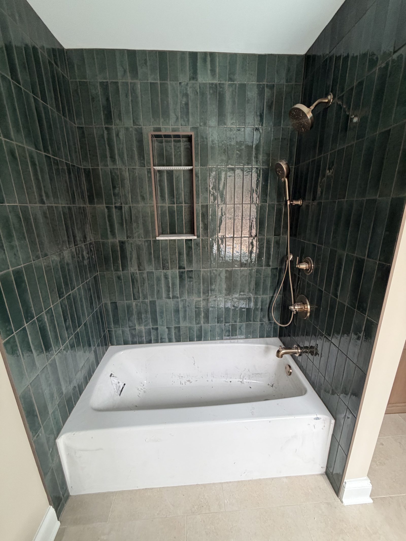 Green tile tub surround